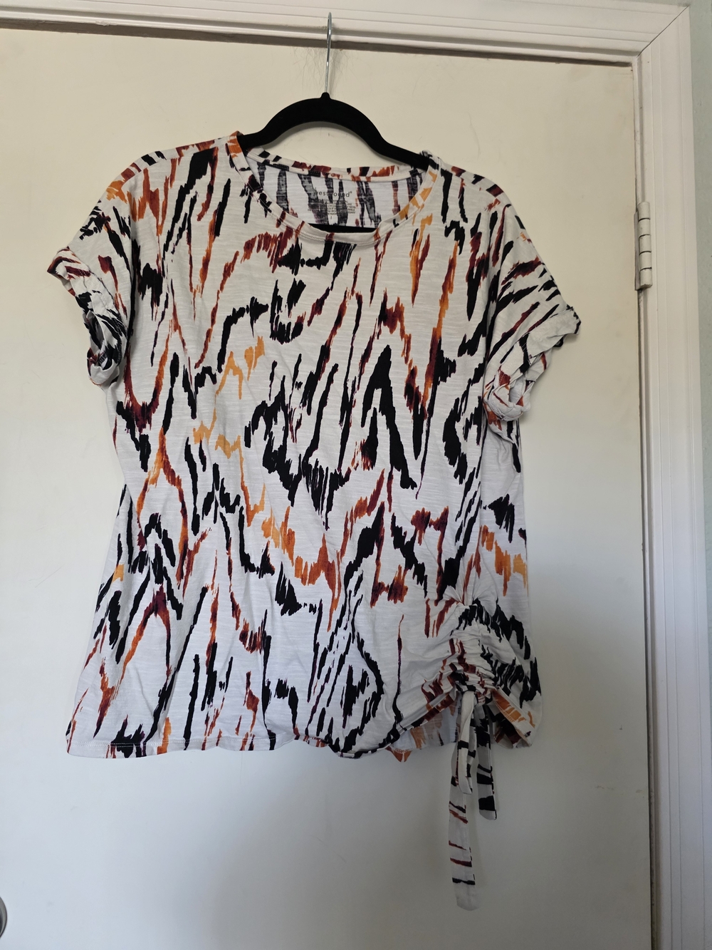 Women’s Abstract Stripe Tie-Hem Tee - Cream with Black & Orange Accents